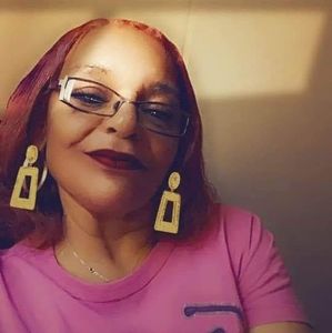 Meet your Posher, Lynette